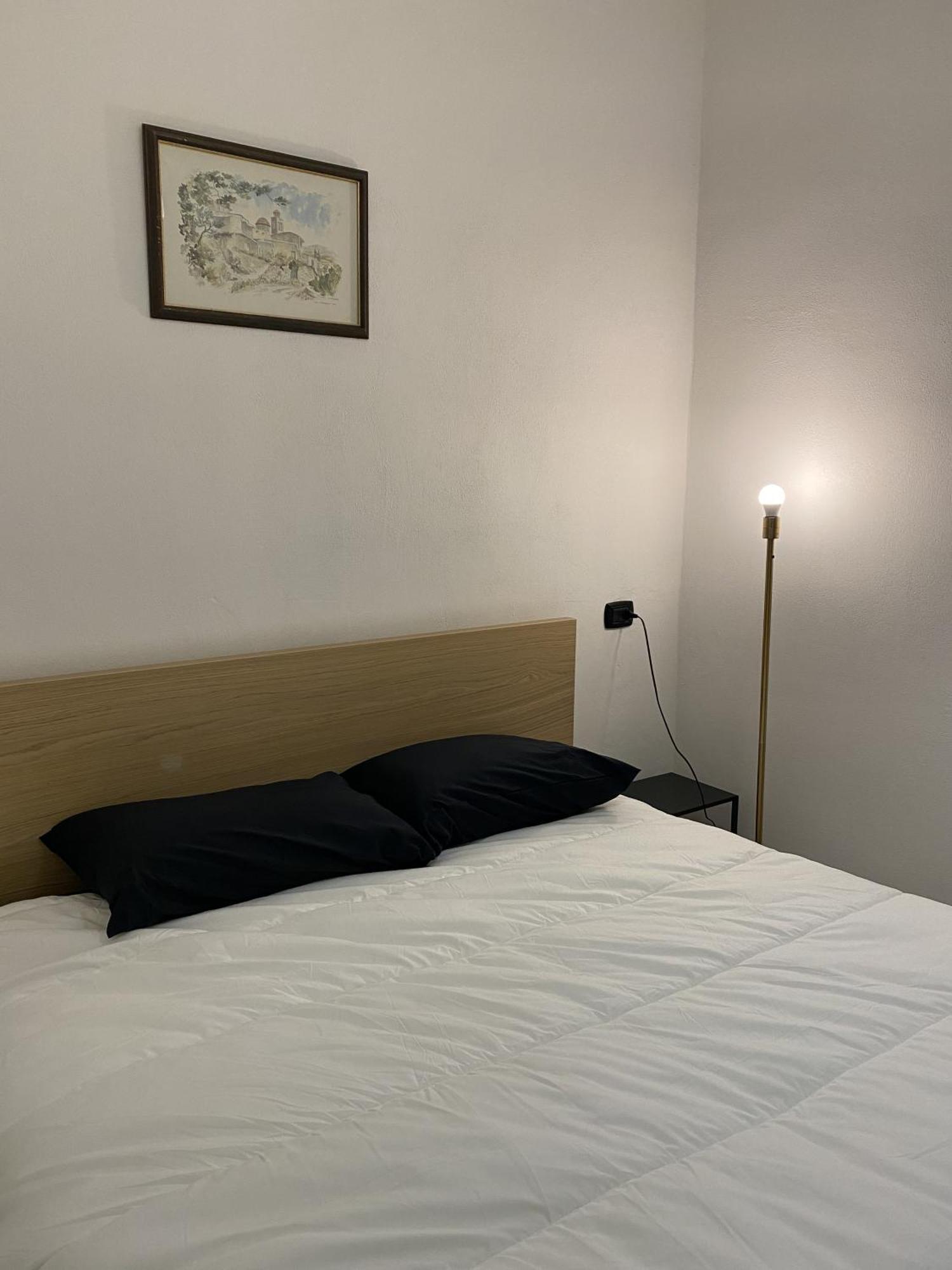 Lake Front Apartments, Lecco Eksteriør bilde